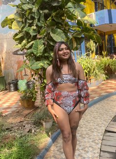 Barbie Chhetri - Acompañantes transexual in New Delhi Photo 20 of 20