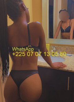 Barbie - escort in Abidjan Photo 4 of 6