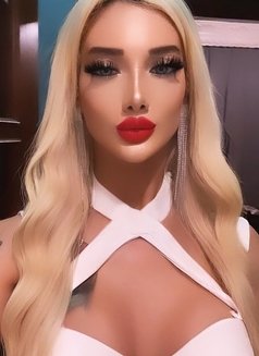 Barbie Naz - Transsexual escort in İstanbul Photo 12 of 26