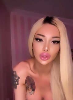Barbie Naz - Transsexual escort in İstanbul Photo 12 of 29