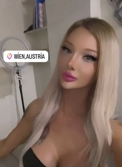 Barbie Naz - Acompañantes transexual in İstanbul Photo 15 of 29