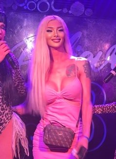 Barbie Naz - Acompañantes transexual in İstanbul Photo 27 of 27