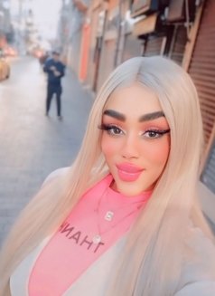 Barbie Nutella xxl - Transsexual escort in İstanbul Photo 1 of 4