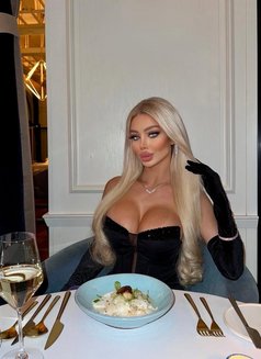 Barbie Qamar - Acompañantes transexual in Amman Photo 7 of 9