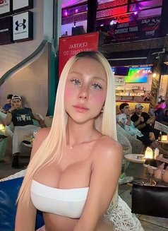 Barbie - puta in Phuket Photo 3 of 10