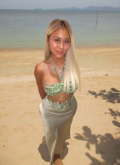 Barbie - puta in Phuket Photo 5 of 10