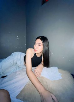 Barbie Top(camshow/meet) - escort in Manila Photo 6 of 7
