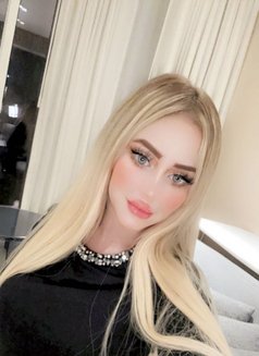 Barbie - escort in Dubai Photo 16 of 19