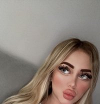 Barbie - escort in Dubai Photo 16 of 19