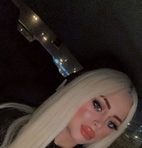 Barbie - puta in Dubai