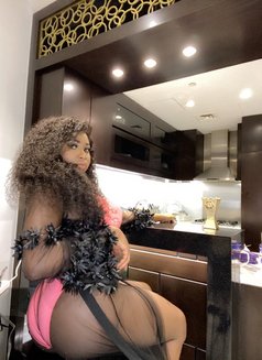 Barbie Vip - Dominadora in Abuja Photo 14 of 17