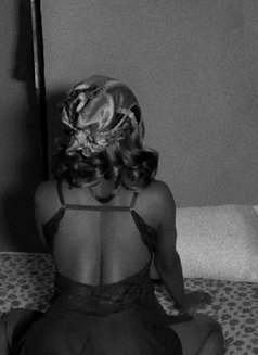 Barbiee - escort in Riyadh Photo 2 of 3