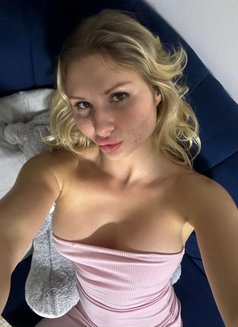 Barby - escort in Dubai Photo 4 of 15