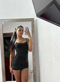 SARA MEDINA - Transsexual escort in Barcelona Photo 2 of 5
