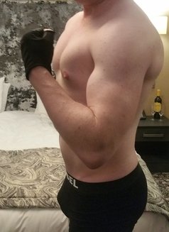 Sexy Boy matt - Male escort in Edinburgh Photo 1 of 14