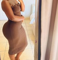 Barokha - escort in Yokohama