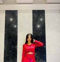 Barsha Singh - puta in Kolkata