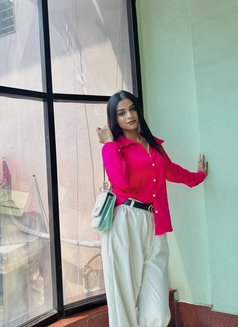 Barsha Singh - escort in Kolkata Photo 3 of 7