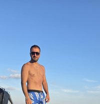 Bartu - Masajista in İstanbul