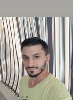 Bashar - Male escort in Beirut Photo 1 of 1