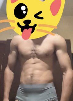 Batata Harra - Acompañantes masculino in Beirut Photo 2 of 3