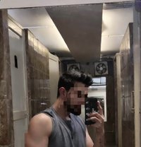 Batman - Acompañantes masculino in New Delhi