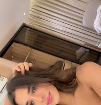 Bayane big dick - Transsexual escort in Riyadh Photo 14 of 18