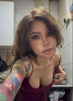 Bb Available - escort in Dubai Photo 4 of 7