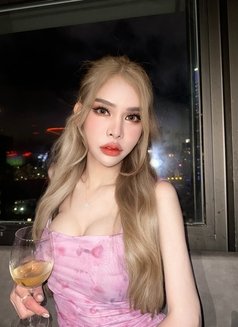 Pretty Big cum - Acompañantes transexual in Bangkok Photo 15 of 21