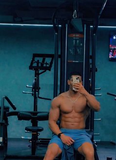 BBC Black - Male escort in Dubai Photo 7 of 7