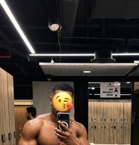 BBC Black - Male escort in Dubai Photo 6 of 8