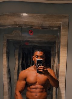 BBC Black - Male escort in Dubai Photo 8 of 8