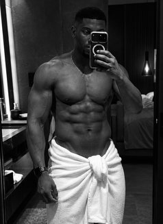 BBC Black - Male escort in Dubai Photo 8 of 8
