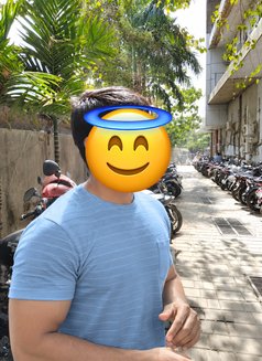 BBC Bull 7" Tool Avyaan Rathore - Acompañantes masculino in Mumbai Photo 12 of 12