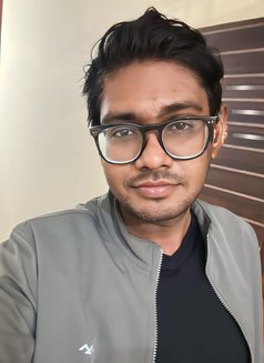 Bbc Bull Desi - Male escort in New Delhi Photo 4 of 6