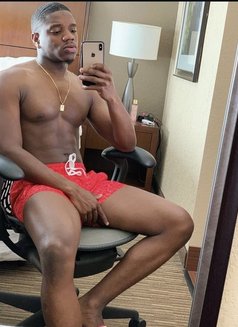 BBC - Male escort in Dubai Photo 3 of 3