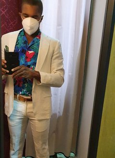 Bbc Luxury - Acompañantes masculino in Singapore Photo 5 of 5