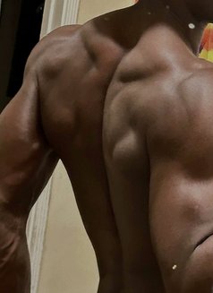 ABDUL - Male escort in Riyadh Photo 1 of 2