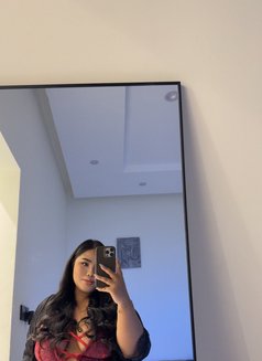 Mariam - escort in Riyadh Photo 9 of 11