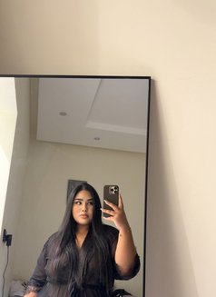 Holiday girlfriend in Riyadh - puta in Riyadh Photo 4 of 6