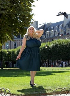 Lady Adena - escort in Paris Photo 14 of 24