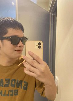 Horny Fil-/Spanish babyboy - Male escort in Cebu City Photo 3 of 4