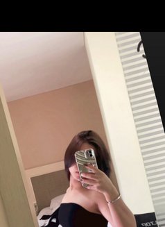 Bbyzee - Acompañantes transexual in Bali Photo 5 of 5