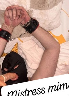 BDSM/GFE/CIM - puta in Hyderabad Photo 3 of 3