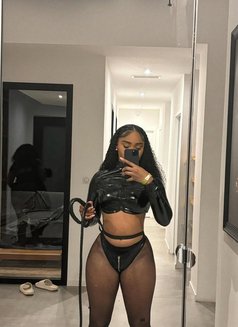 Mistress Diamond Olivia (Bdsm Queen) - Dominadora in Dubai Photo 4 of 12