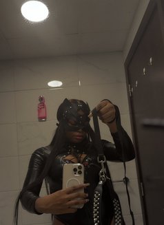 Mistress Diamond Olivia (Bdsm Queen) - Dominadora in Dubai Photo 11 of 12