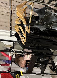 BDSM PROSTATIC QUEEN OUTCALL - puta in Malta Photo 11 of 13