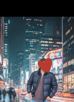Be Happy - Male escort in New Delhi Photo 1 of 5