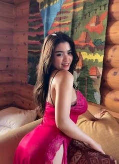 If you want the Best.. choose LYN - escort in Makati City Photo 18 of 25