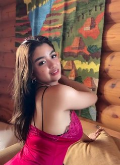 If you want the Best.. choose LYN - escort in Makati City Photo 19 of 25